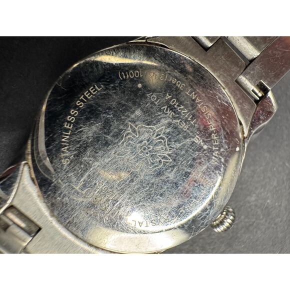 Tissot T-Wave Sliver Dial Ladies 30mm Watch T112.210.11.036.00 Diamond Dial